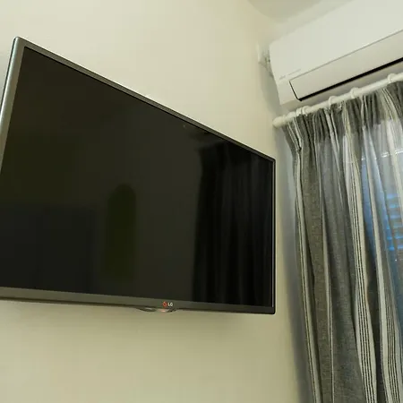 Apartament Arpistis *